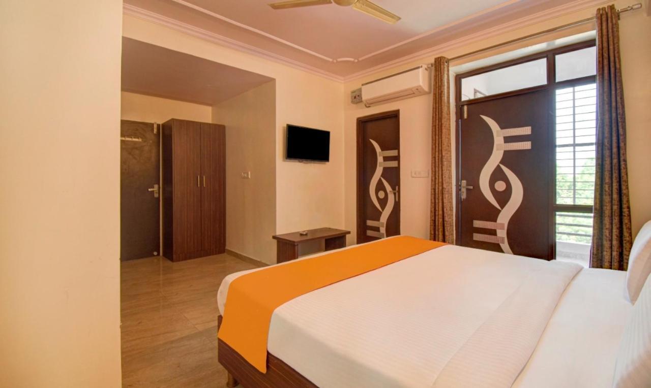 Hotel Radha Nikunj Residency Jaipur Bagian luar foto